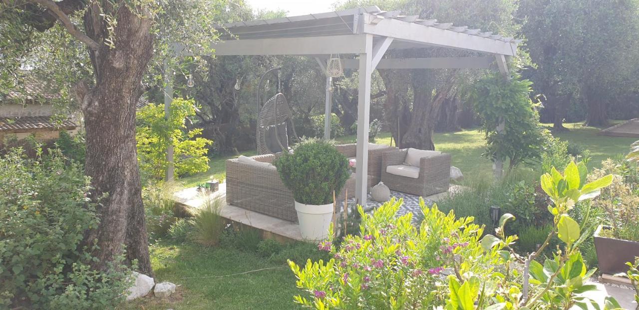 La Bastide Aux Oliviers Otel Tourrettes-sur-Loup Dış mekan fotoğraf